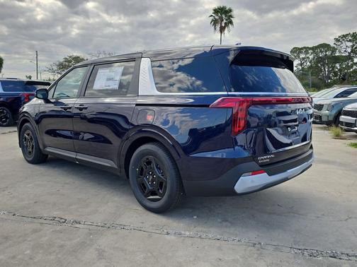 Deep Chroma Blue 2026 Kia Carnival LXS