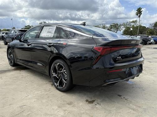 2025 Kia K5 GT-Line