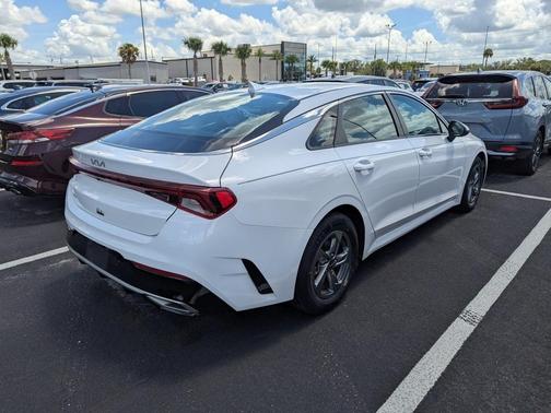 2023 Kia K5 LXS