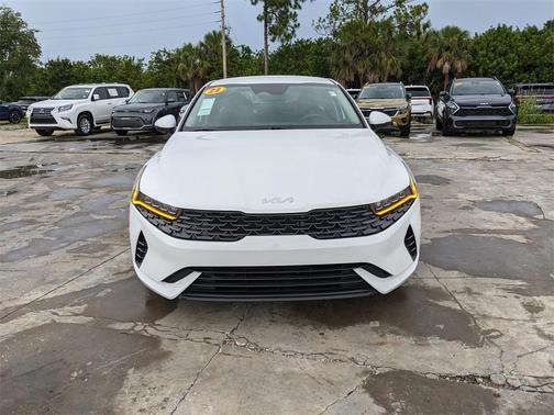 2023 Kia K5 LXS