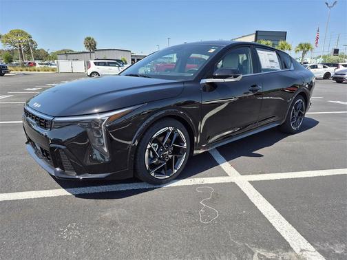 2025 Kia K4 GT-Line