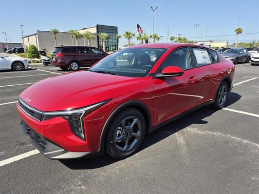 2025 Kia K4 LXS