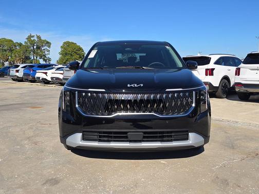 Aurora Black Pearl 2026 Kia Carnival LXS