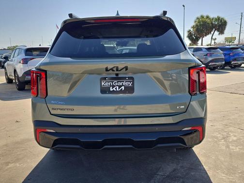 2026 Kia Sorento SX