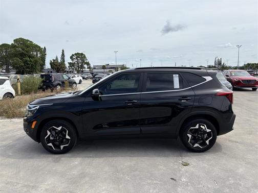 2025 Kia Seltos EX