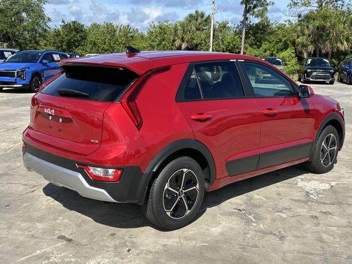 Runway Red 2026 Kia Niro LX