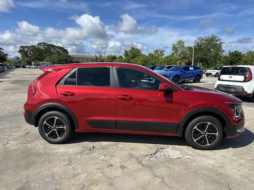 Runway Red 2026 Kia Niro LX