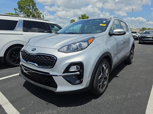Sparkling Silver 2020 Kia Sportage EX