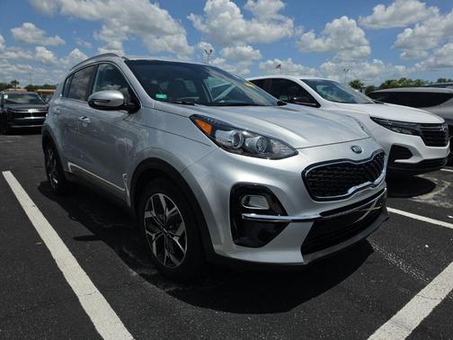 Sparkling Silver 2020 Kia Sportage EX