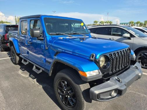 2022 Jeep Gladiator Sport