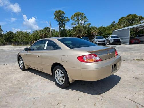 Gold 2003 Toyota Camry Solara SE