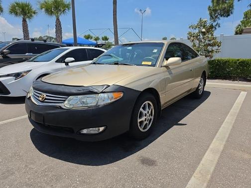 Gold 2003 Toyota Camry Solara SE