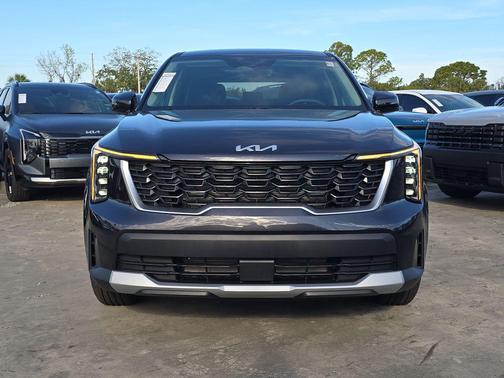 Metal 2026 Kia Sorento LX