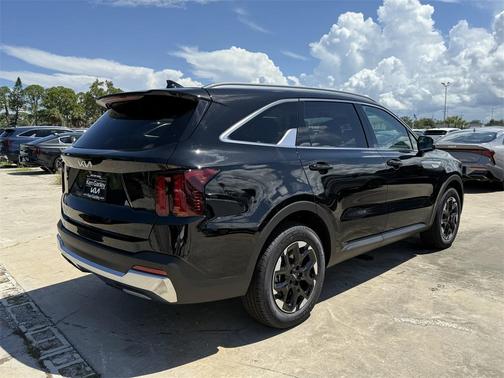 2025 Kia Sorento S