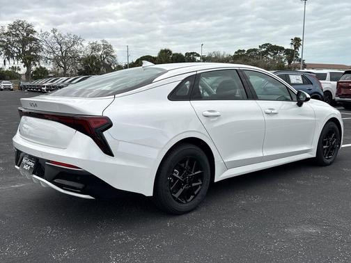 2026 Kia K5 LXS