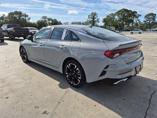 2024 Kia K5 GT-Line