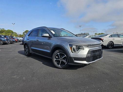 2025 Kia Niro EX