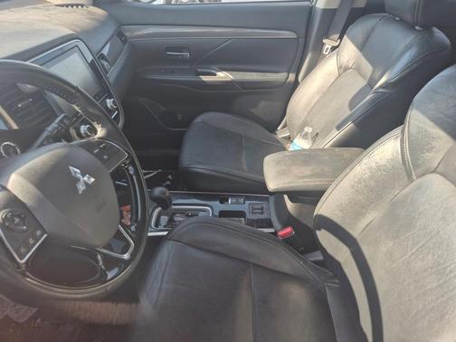 2020 Mitsubishi Outlander SEL