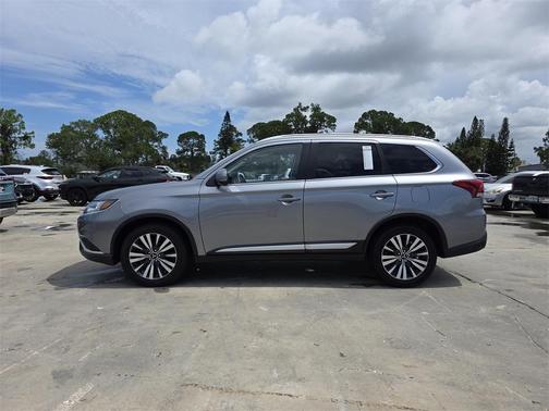 2020 Mitsubishi Outlander SEL