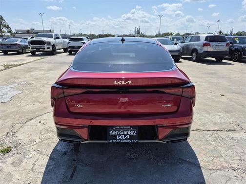 2025 Kia K5 GT-Line