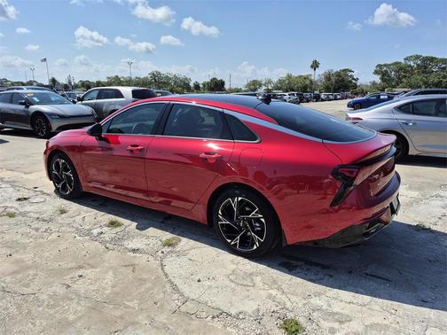 2025 Kia K5 GT-Line