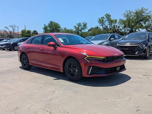 2025 Kia K5 LXS