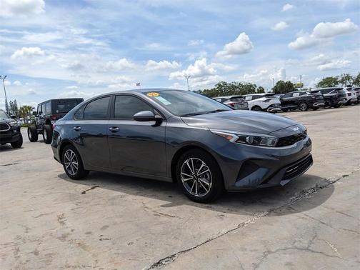 2023 Kia Forte LXS