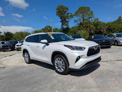Blizzard Pearl 2021 Toyota Highlander Limited