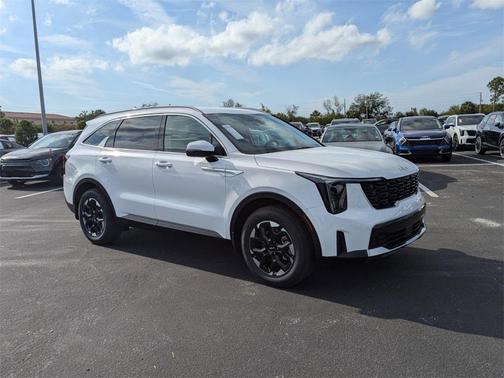 2025 Kia Sorento S