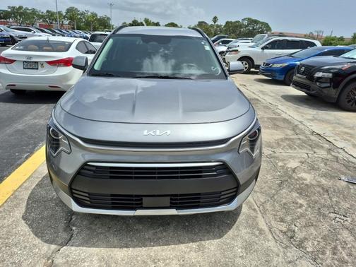 2024 Kia Niro Plug-In Hybrid EX
