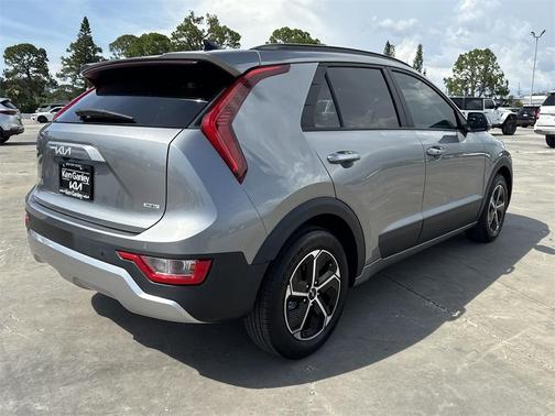 2024 Kia Niro Plug-In Hybrid EX