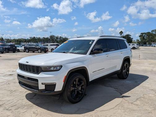 Bright White Clearcoat 2025 Jeep Grand Cherokee L Limited