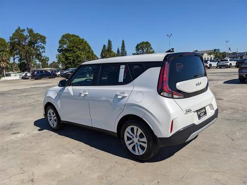 2023 Kia Soul LX