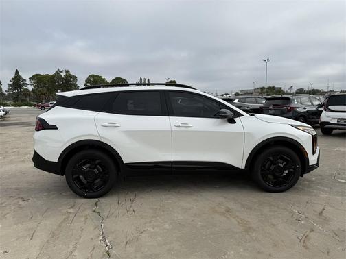 2026 Kia Sportage Hybrid X-Line