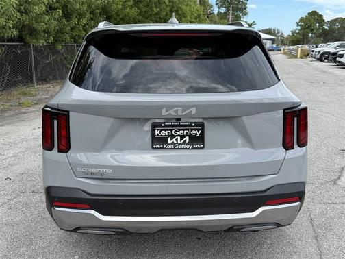 2026 Kia Sorento EX