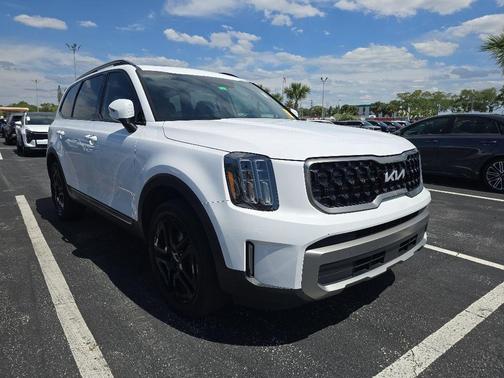 Glacial White Pearl 2023 Kia Telluride EX X-Line