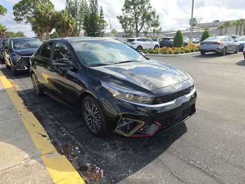 Aurora Black Pearl 2023 Kia Forte GT-Line