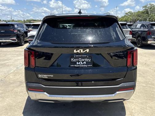 2025 Kia Sorento SX