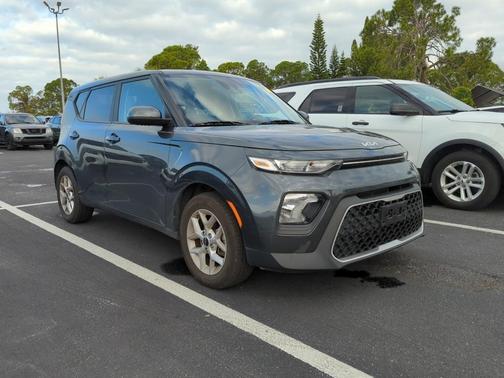 2022 Kia Soul LX