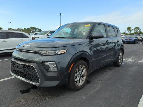 2022 Kia Soul LX