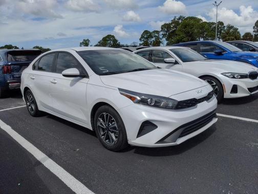 2022 Kia Forte LXS