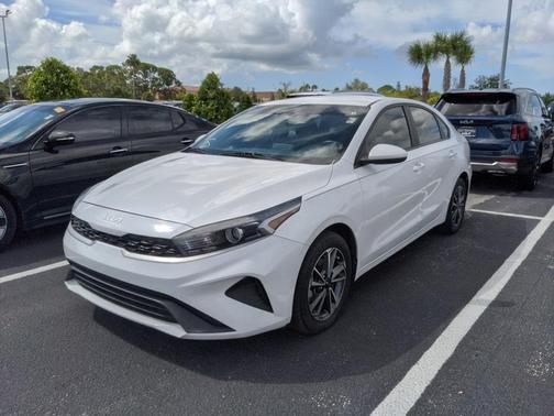 2022 Kia Forte LXS