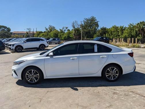 2022 Kia Forte LXS