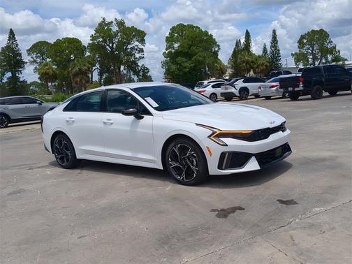 2025 Kia K5 GT-Line