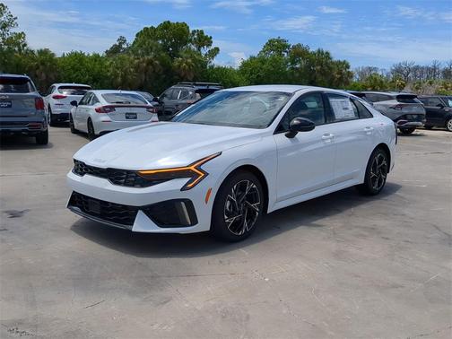 2025 Kia K5 GT-Line