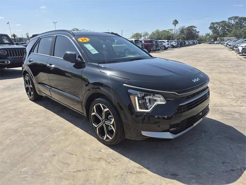 2024 Kia Niro SX Touring