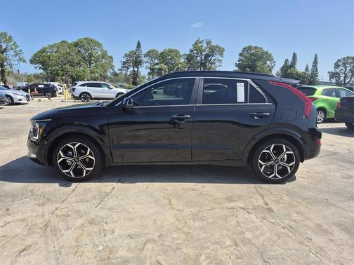 2024 Kia Niro SX Touring