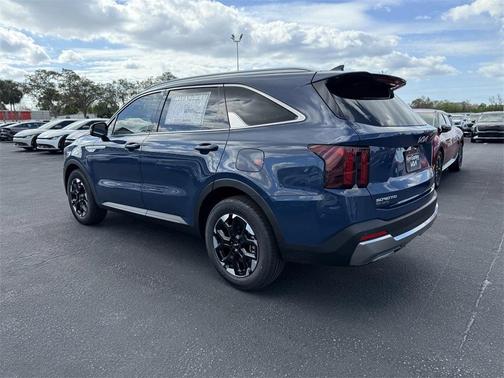 2025 Kia Sorento S