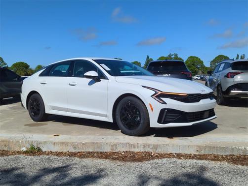 2026 Kia K5 LXS