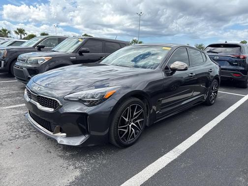 2022 Kia Stinger GT-Line
